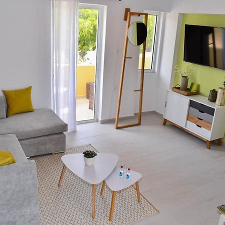 2 Bedroom Apartment Lambisea Kos Town Ngoại thất bức ảnh
