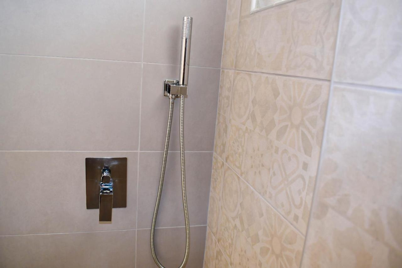 2 Bedroom Apartment Lambisea Kos Town Ngoại thất bức ảnh